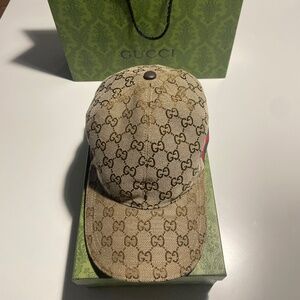 GUCCI  BASEBALL CAP